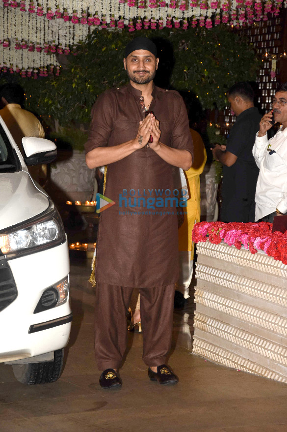 celebs grace at ambanis house for ganesh chaturthi 34