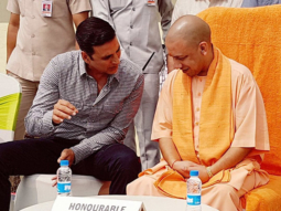 Check out: Akshay Kumar and Bhumi Pednekar meet UP Chief Minister Yogi Adityanath to kick-start cleanliness drive