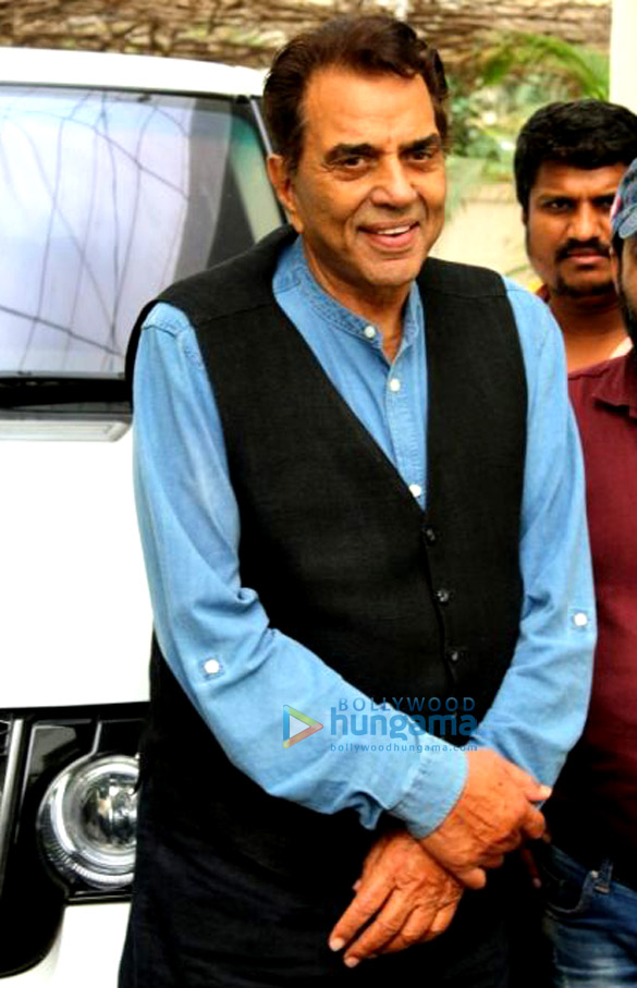 dharmendra snapped dubbing for short film 3