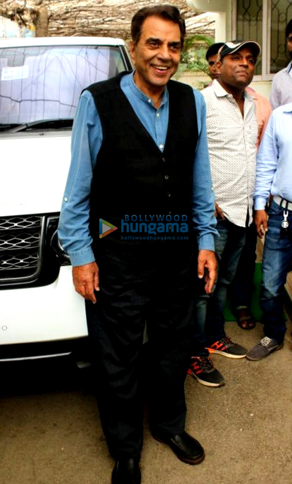 dharmendra snapped dubbing for short film 6