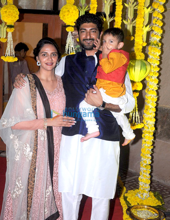 esha deols family attends her baby shower 1