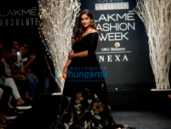 Ileana D'Cruz walks for De Belle at Lakme Fashion Week 2017