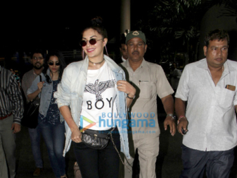Jacqueline Fernandez spotted at the airport after returning from Tokyo