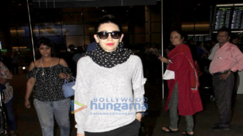 Karisma Kapoor, Kangana Ranaut and Manyata Dutt snapped at the Mumbai airport
