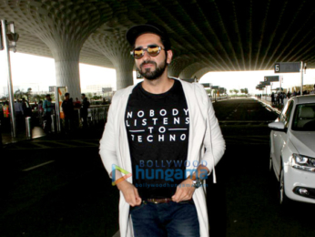 Kriti Sanon and Ayushmann Khurrana snapped at the airport