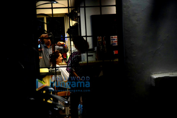 madhuri dixit snapped at kromakay salon 6