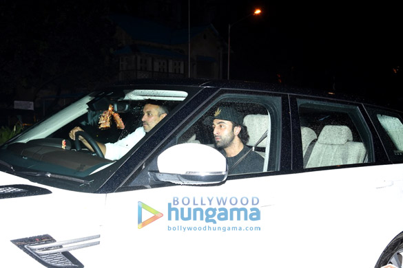 ranbir kapoor and ayan mukerji snapped in bandra 5