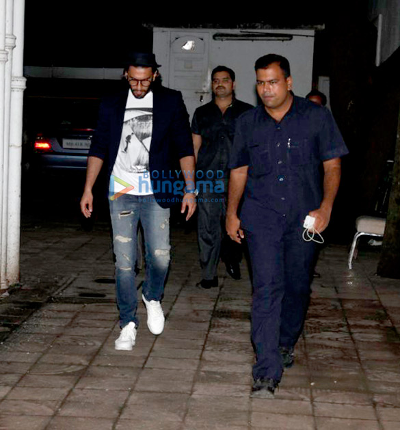 ranveer singh snapped post dinner at grandparents house 3