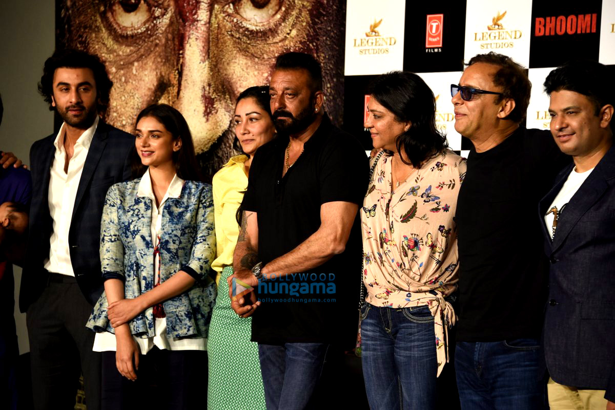 sanjay ranbir rajkumar hirani at the trailer launch of bhoomi 8