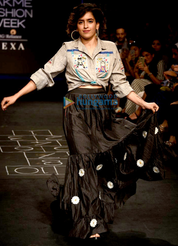 sanya malhotra walks the ramp for the miraki project at lakme fashion week 2017 4