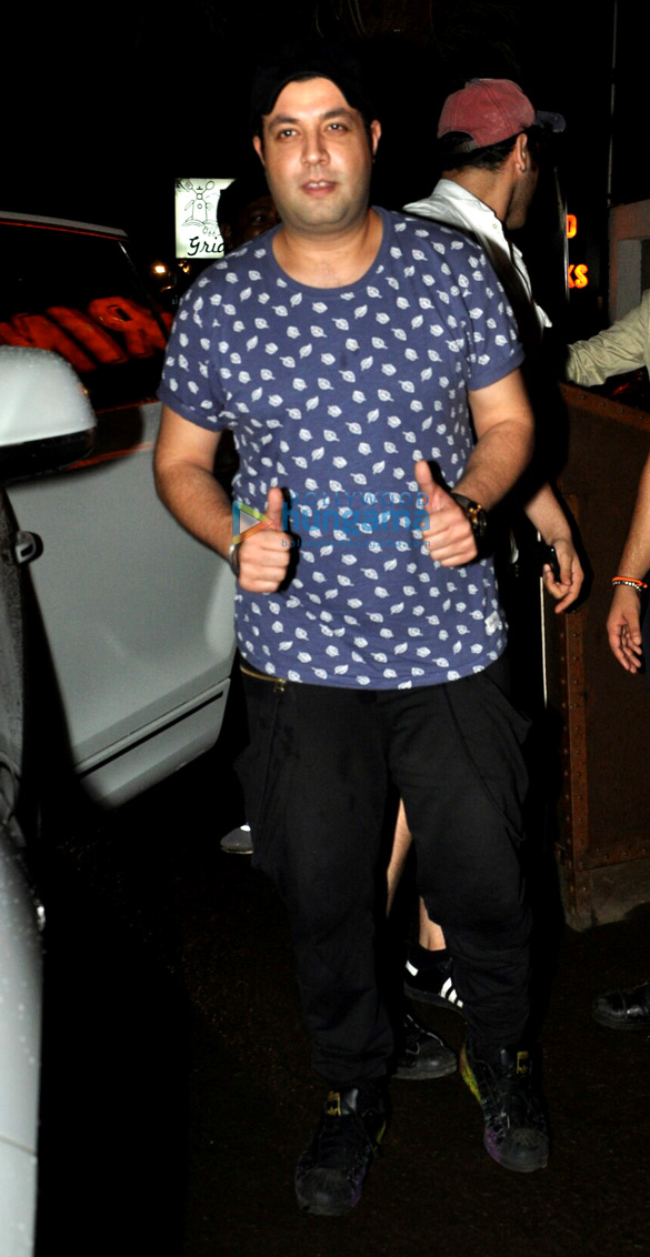 shah rukh khan anushka sharma and imtiaz ali snapped at jab harry met sejal after party 4