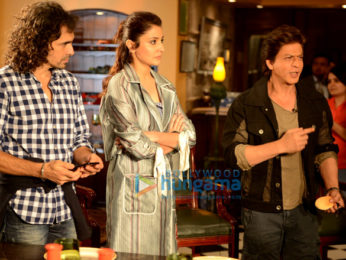 Shah Rukh Khan and Anushka Sharma promote 'Jab Harry Met Sejal' in Delhi
