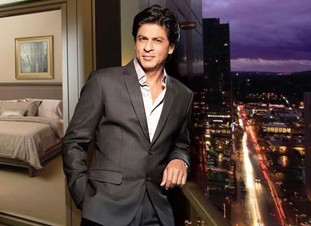 Shah Rukh Khan visits his old DDA flat in Delhi with his kids; drops a note for present residents
