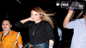 Sonakshi Sinha, Adah Sharma, Taapsee Pannu & others snapped at the airport