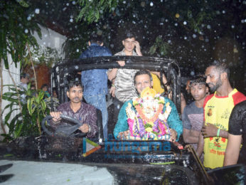 Vivek Oberoi's Ganpati visarjan