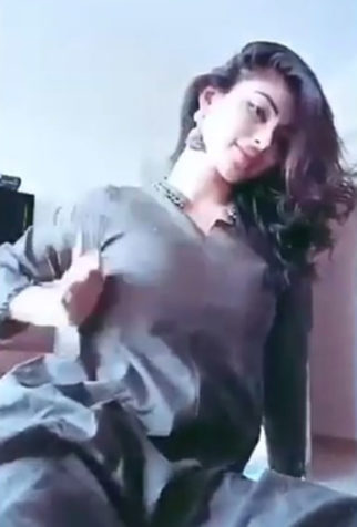 WATCH: Mouni Roy’s sexy moves on Baadshaho’s ‘Mere Rashke Qamar’ are not to be missed