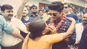 WOW! Farhan Akhtar gets overwhelmed by the love he receives in his ancestral village