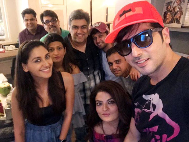 Zayed Khan clicks selfie with co-stars of his TV show debut