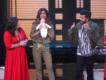 Shilpa Shetty and Riteish Deshmukh snapped on the sets of Lip Sing Battle