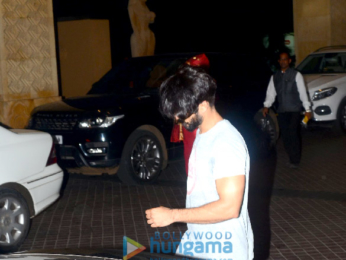 Shahid Kapoor snapped in Juhu