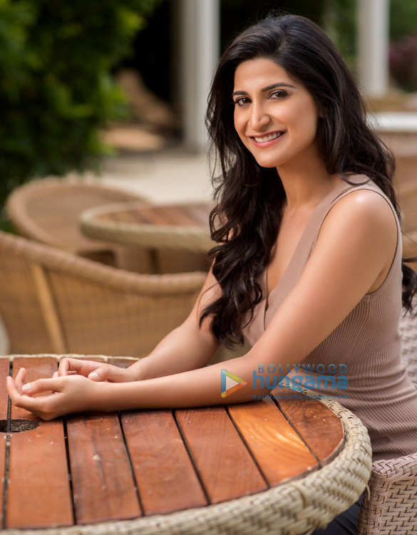 aahana kumra 01