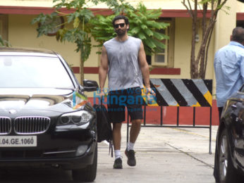 Aditya Roy Kapur and Nidhhi Agerwal snapped post gym
