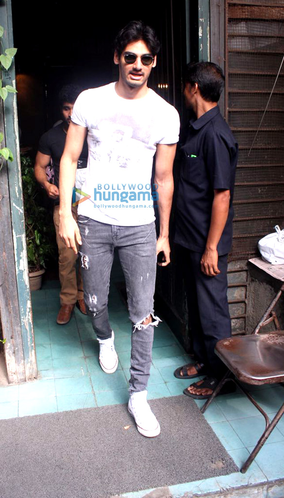 ahan shetty snapped 3