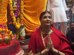 OMG! Aishwarya Rai Bachchan looks stunning in red saree at Lalbaugcha Raja
