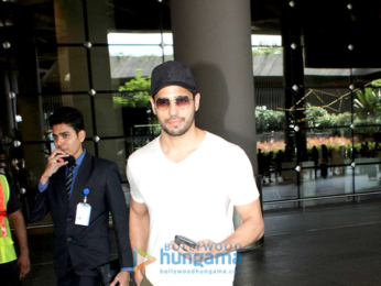 Arjun Rampal, Sidharth Malhotra, Kalki Koechlin snapped at the airport