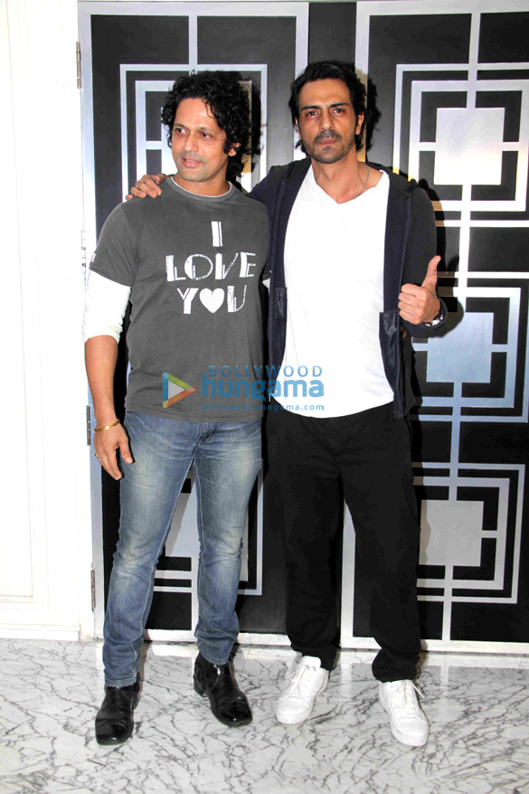 arjun rampal hosts a screening for close friends of his upcoming movie daddy 12