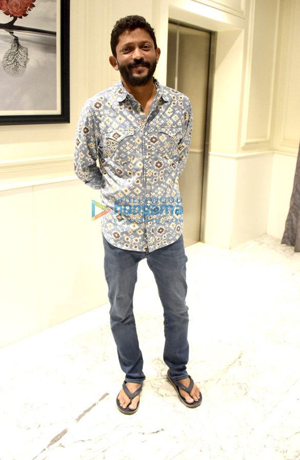 arjun rampal hosts a screening for close friends of his upcoming movie daddy 6