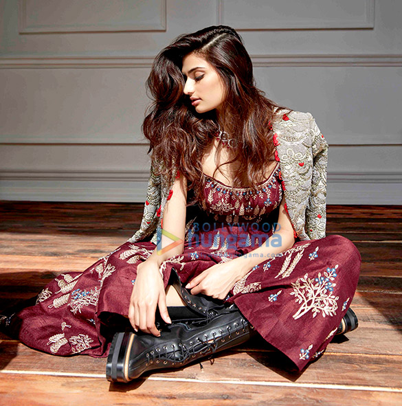 athiya shetty 1 2
