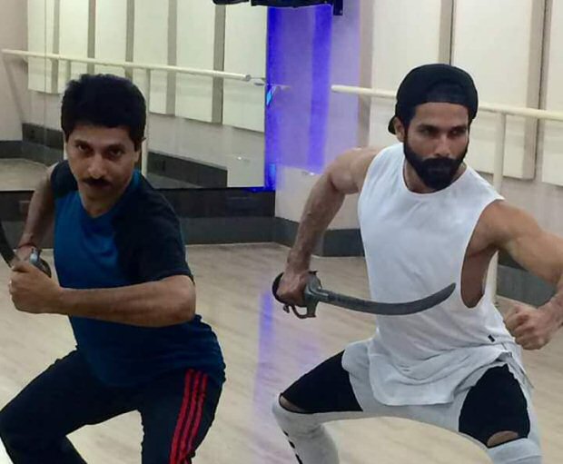 Check out Shahid Kapoor trains in sword fighting for Padmavati1