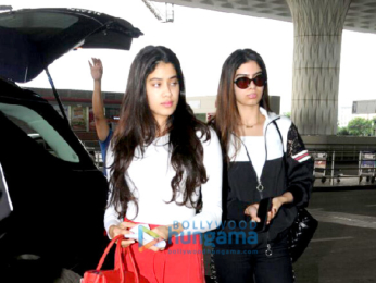 Jahnavi Kapoor and sister Khushi Kapoor snapped at the airport
