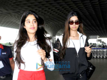 Jahnavi Kapoor and sister Khushi Kapoor snapped at the airport