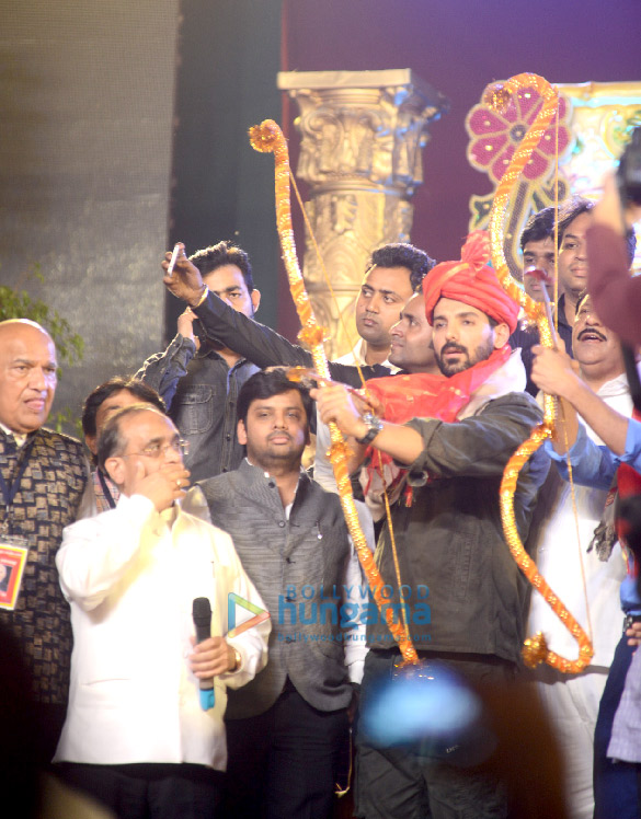 john abraham snapped attending a dussehra celebration in delhi 2