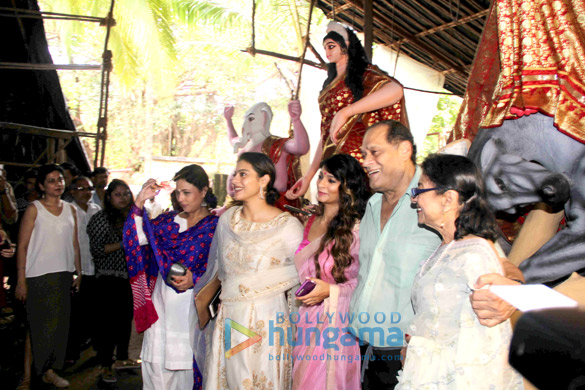 kajol and family snapped at durga pandal in mumbai 2