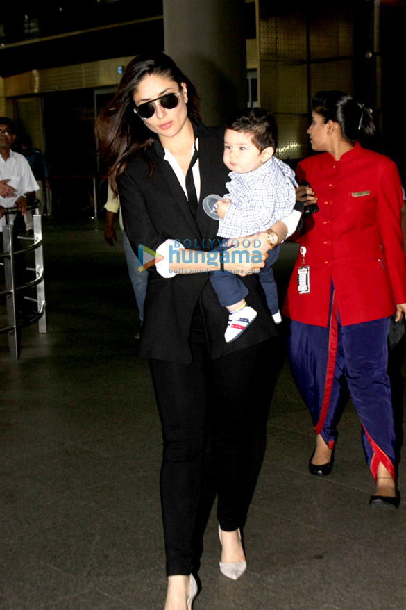 Kareena Kapoor Khan and baby Taimur Ali Khan snapped as they arrive from Delhi Kareena Kapoor Khan and baby Taimur Ali Khan snapped as they arrive from Delhi