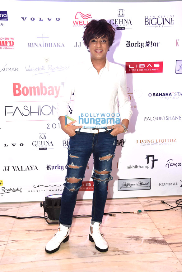 kiara harshvardhan shriya divya at bombay times fashion week 35