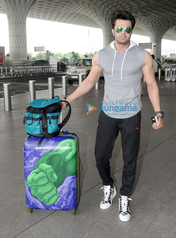 Manish Paul snapped at the airport Manish Paul snapped at the airport