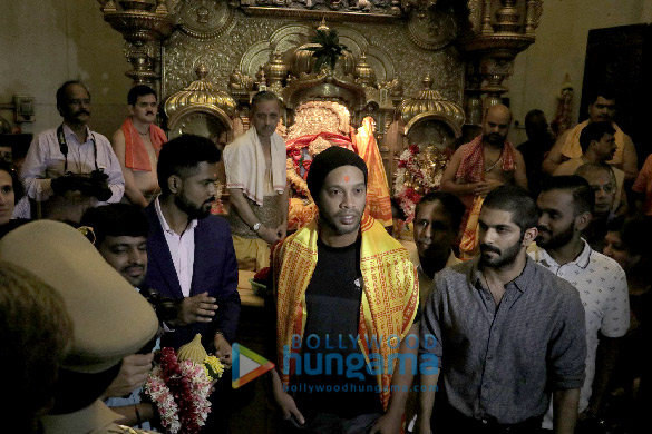 ronaldinho visit sidhivinayak temple in mumbai 1