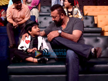 Sanjay Dutt meets the contestants of 'Sa Re Ga Ma Pa L'il Champs'