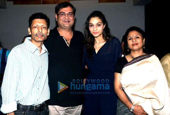 sarika satish kaushik anup jalota and others grace the special screening of film mr kabaadi 7 sarika satish kaushik anup jalota and others grace the special screening of film mr kabaadi 7