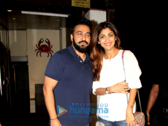Shilpa Shetty & Raj Kundra spotted at Bandra