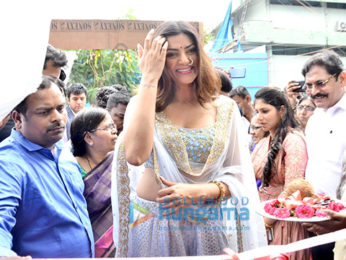 Sushmita Sen launches the Shashi Vangapalli Store