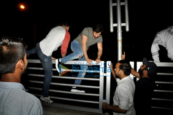 varun dhawan snapped leaving from pvr juhu 3