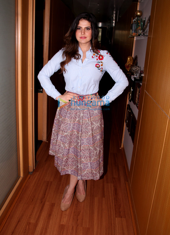 zareen gautam snapped at aksar 2 promotion 4