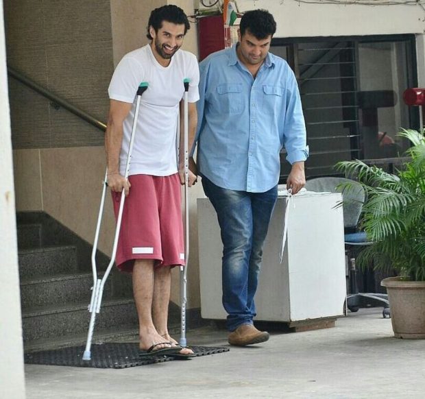 Aditya Roy Kapur goes out of action1