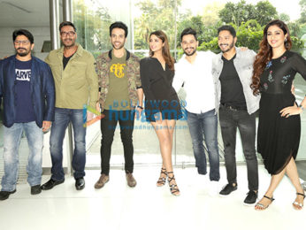 Ajay Devgn, Parineeti Chopra, Tabu, Shreyas, Tushar Kapoor promotes Golmaal Again in New Delhi