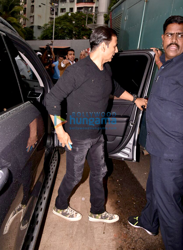 akshay kumar and katrina kaif snapped attending a martial arts event 6